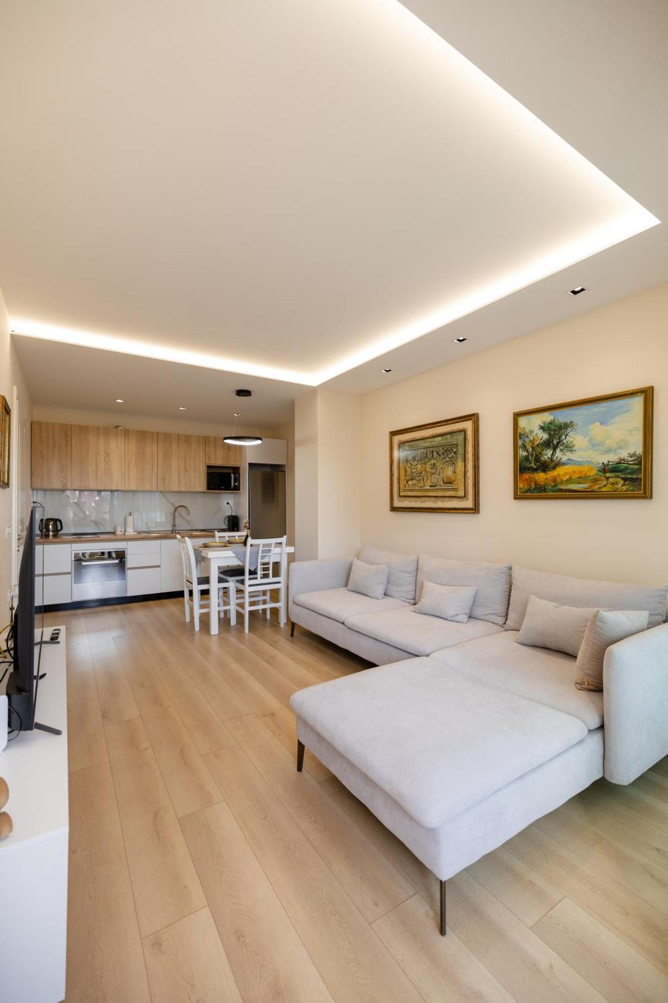 Luxury Center Observatori Apartment Tirana Exterior foto