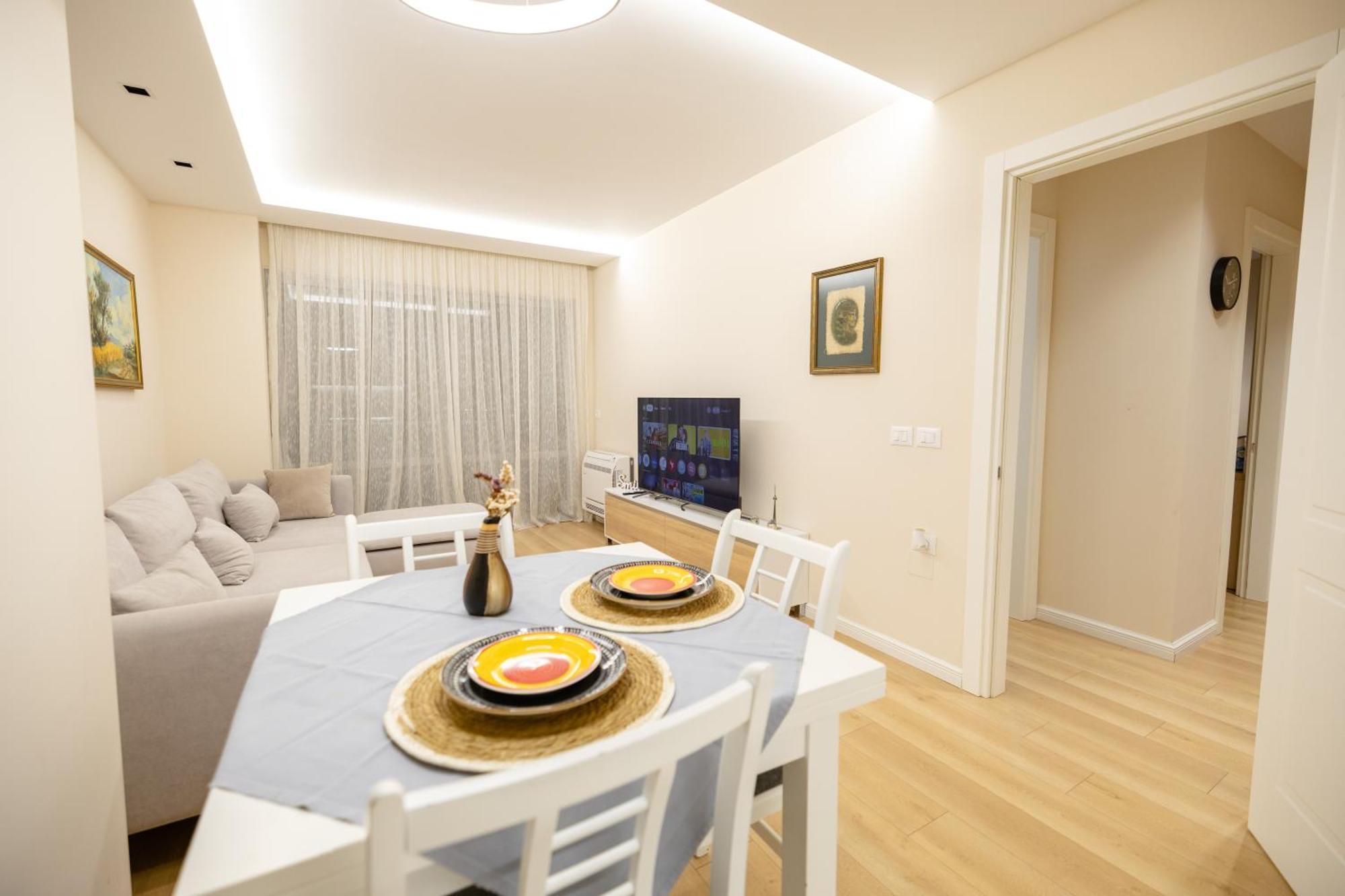 Luxury Center Observatori Apartment Tirana Exterior foto