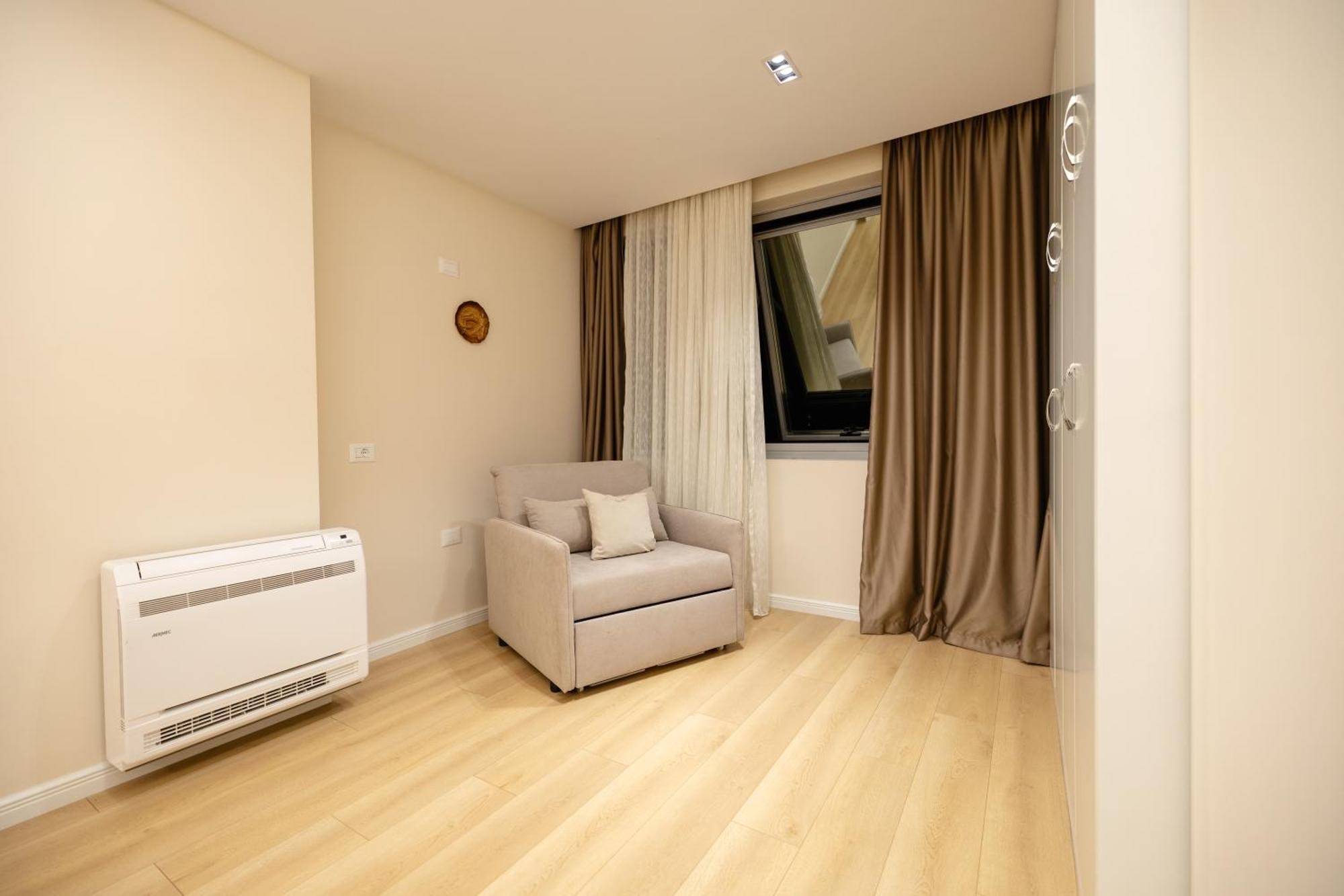 Luxury Center Observatori Apartment Tirana Exterior foto