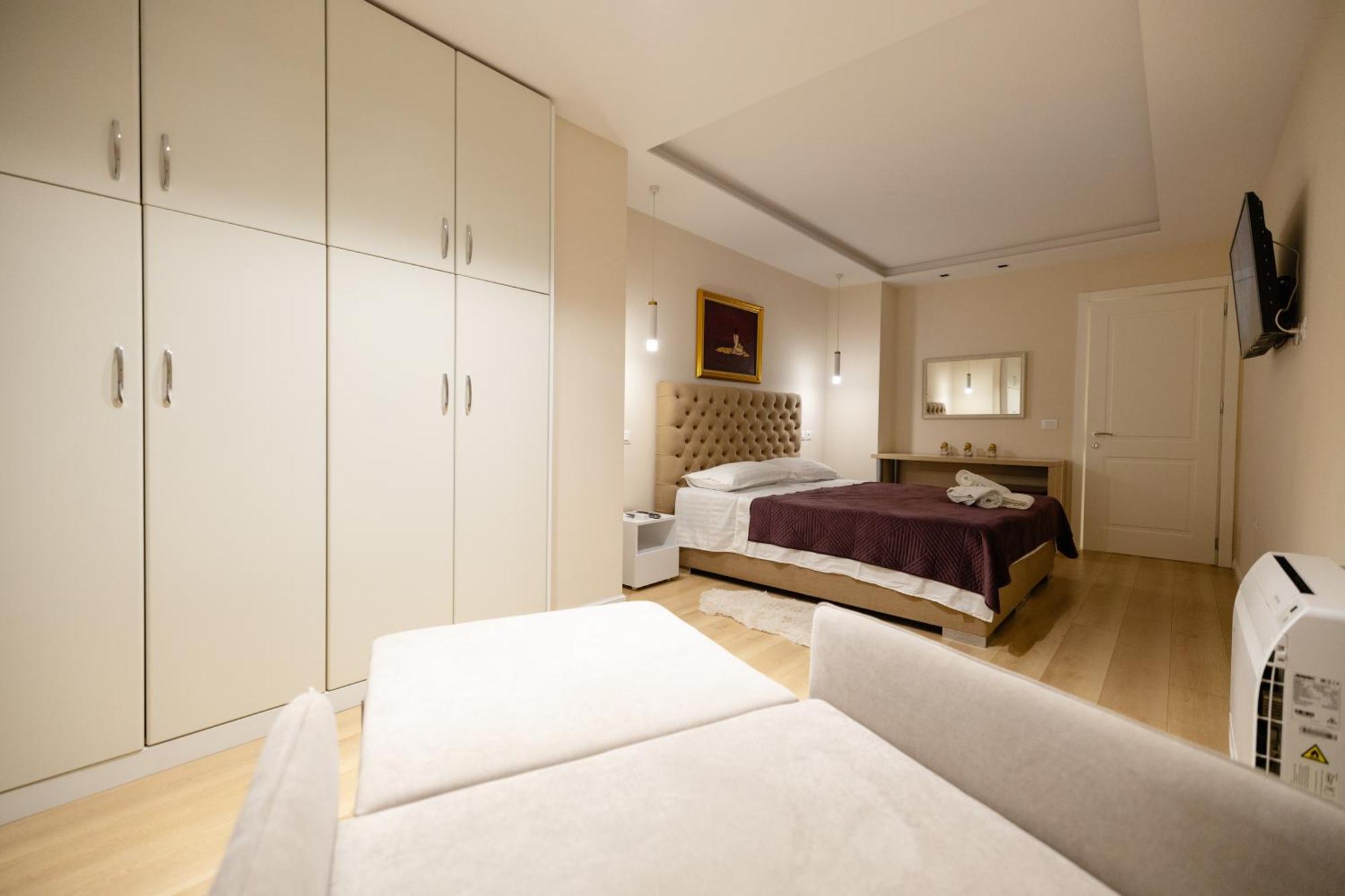 Luxury Center Observatori Apartment Tirana Exterior foto