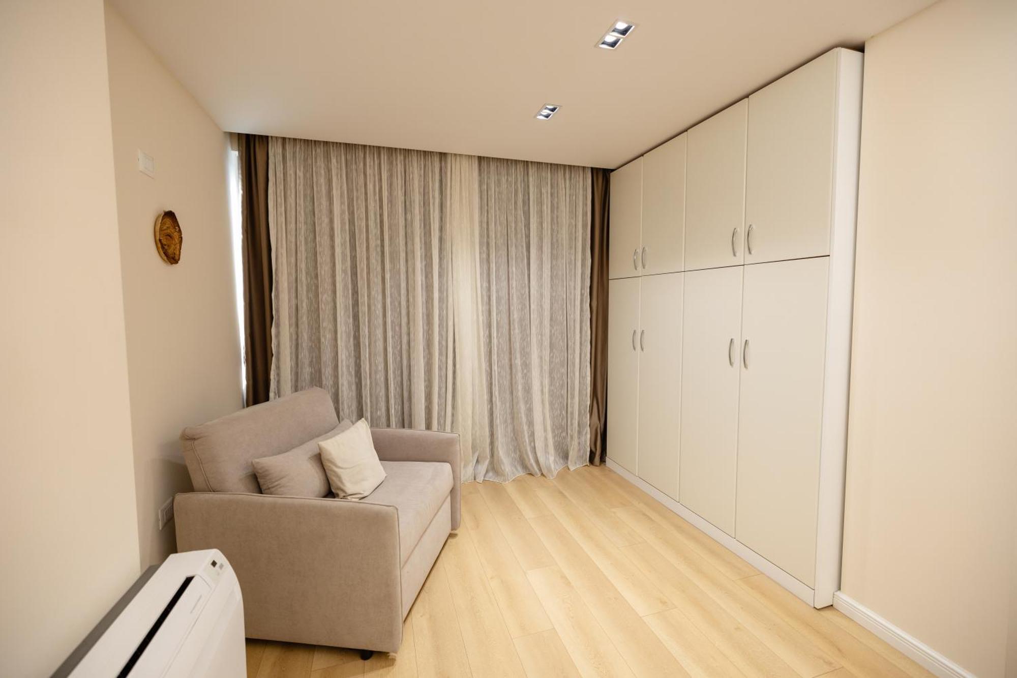 Luxury Center Observatori Apartment Tirana Exterior foto