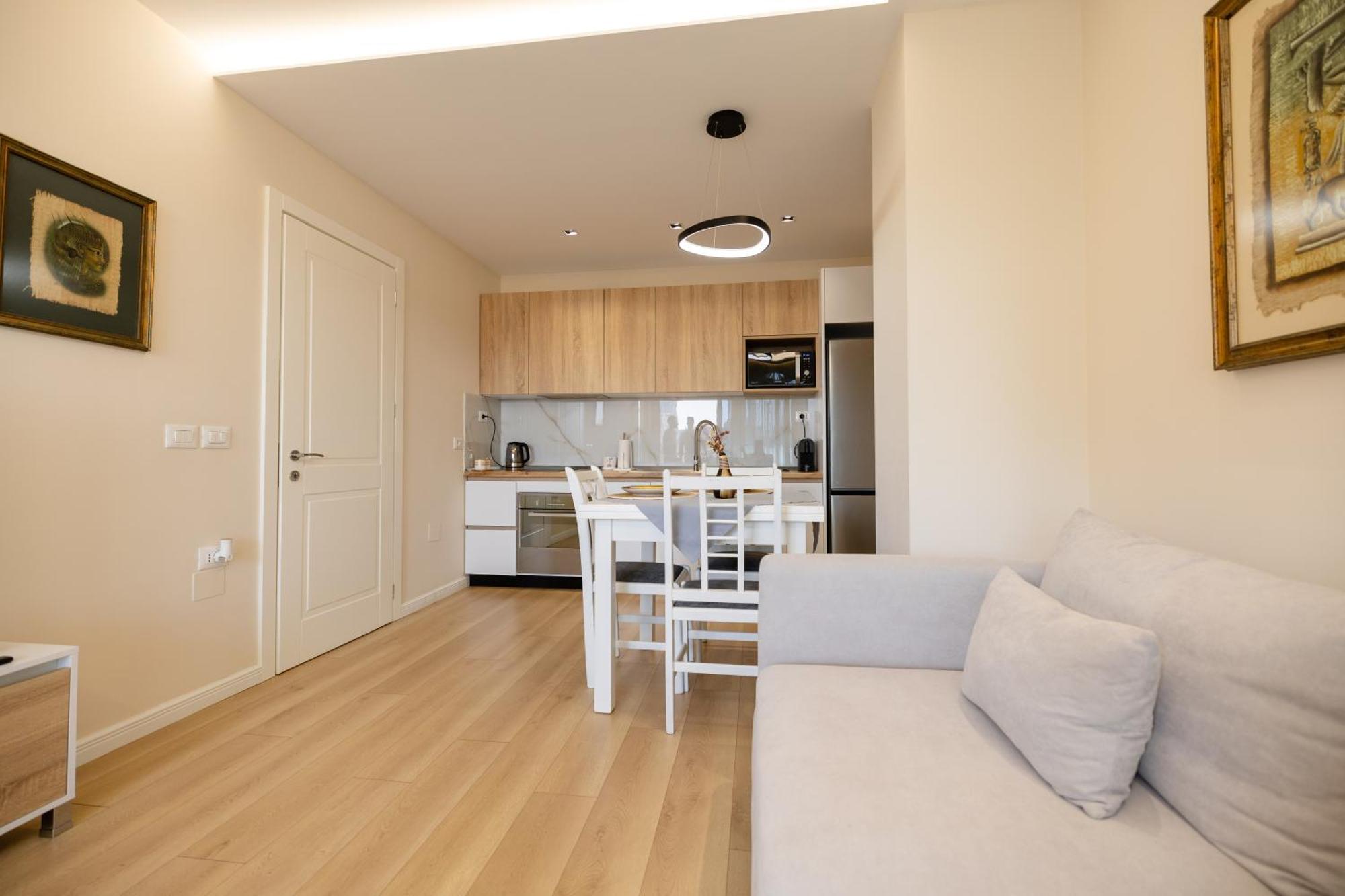 Luxury Center Observatori Apartment Tirana Exterior foto