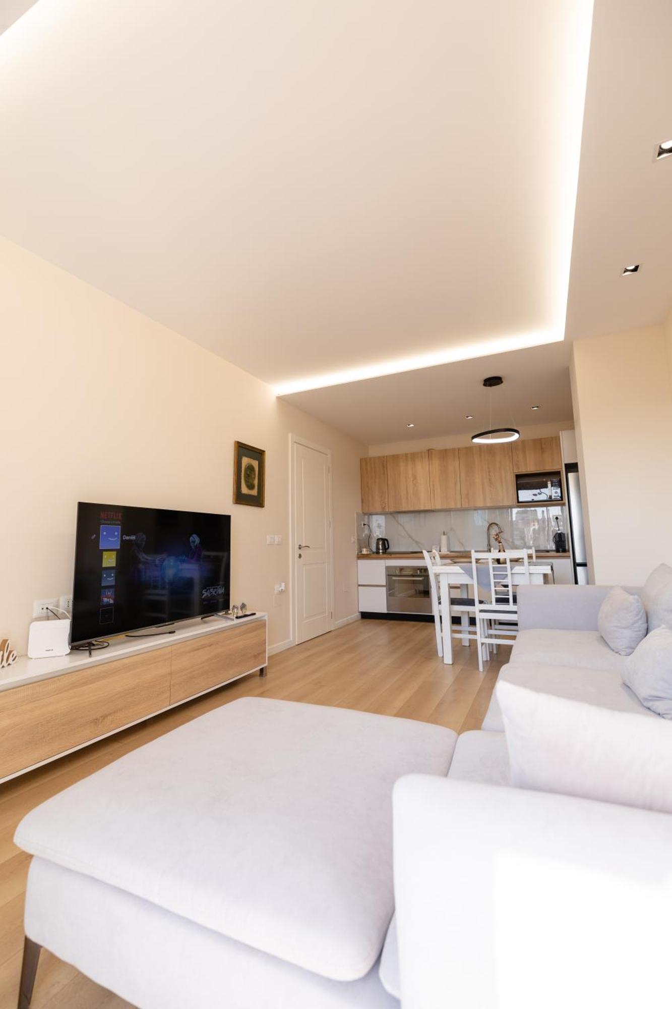 Luxury Center Observatori Apartment Tirana Exterior foto